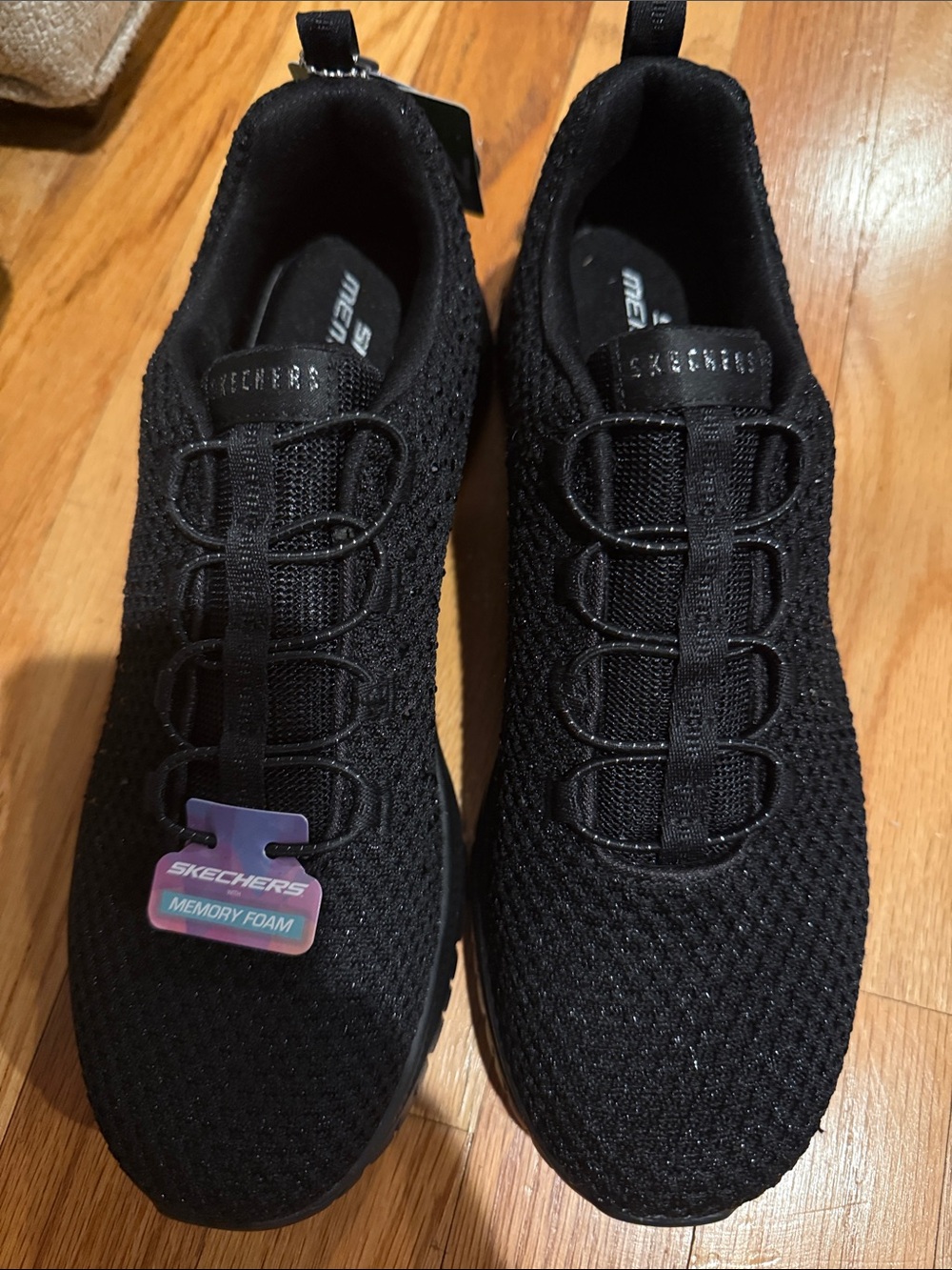 Skechers Women's Black Knit Slip-On Memory Foam slip on  Sneakers NWOB -9